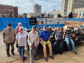 Smith County donates computer surplus equipment to Mustard Seed volunteers