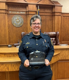 Sheriffs Office Lt Aimee Crockett receives Making a Difference Award from Texas Association of Counties.